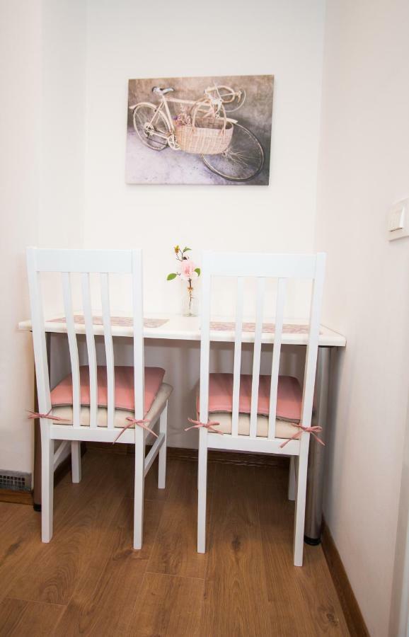 Nada Apartamento Karlovac Exterior foto